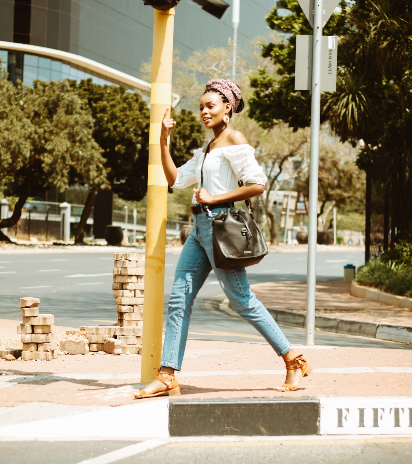 Buhle bucket bag
